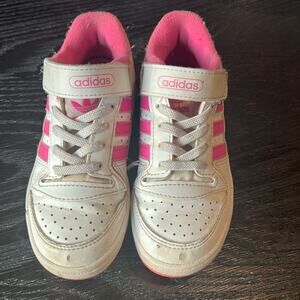 Adidas velcro sneaker size 11